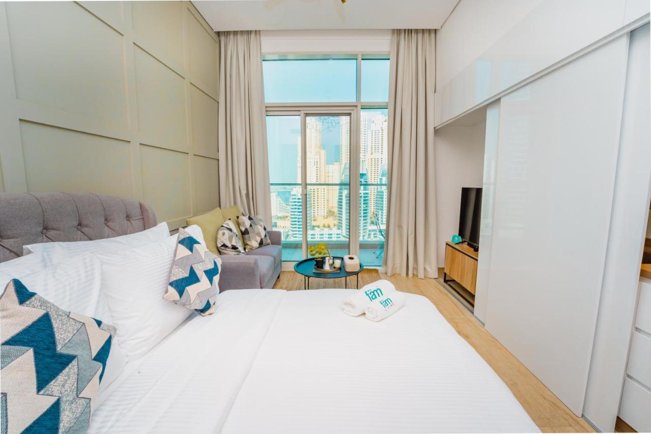 Fam Living - Marina Marvel - Studio Apartment With Breathtaking Views In Studio One Tower Дубай Экстерьер фото